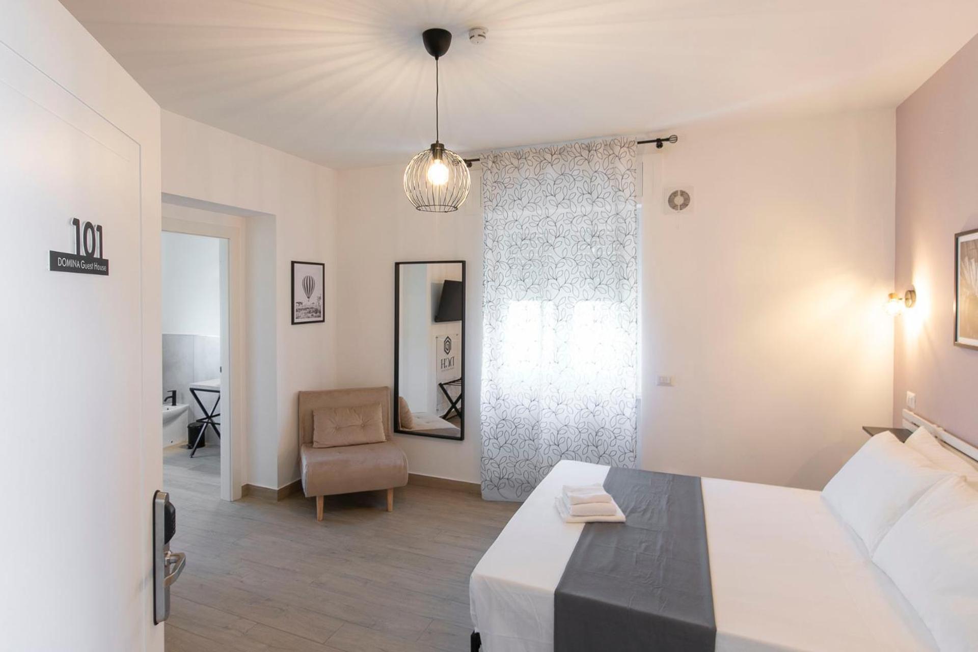 Domina Guest House Фьюмичино Экстерьер фото