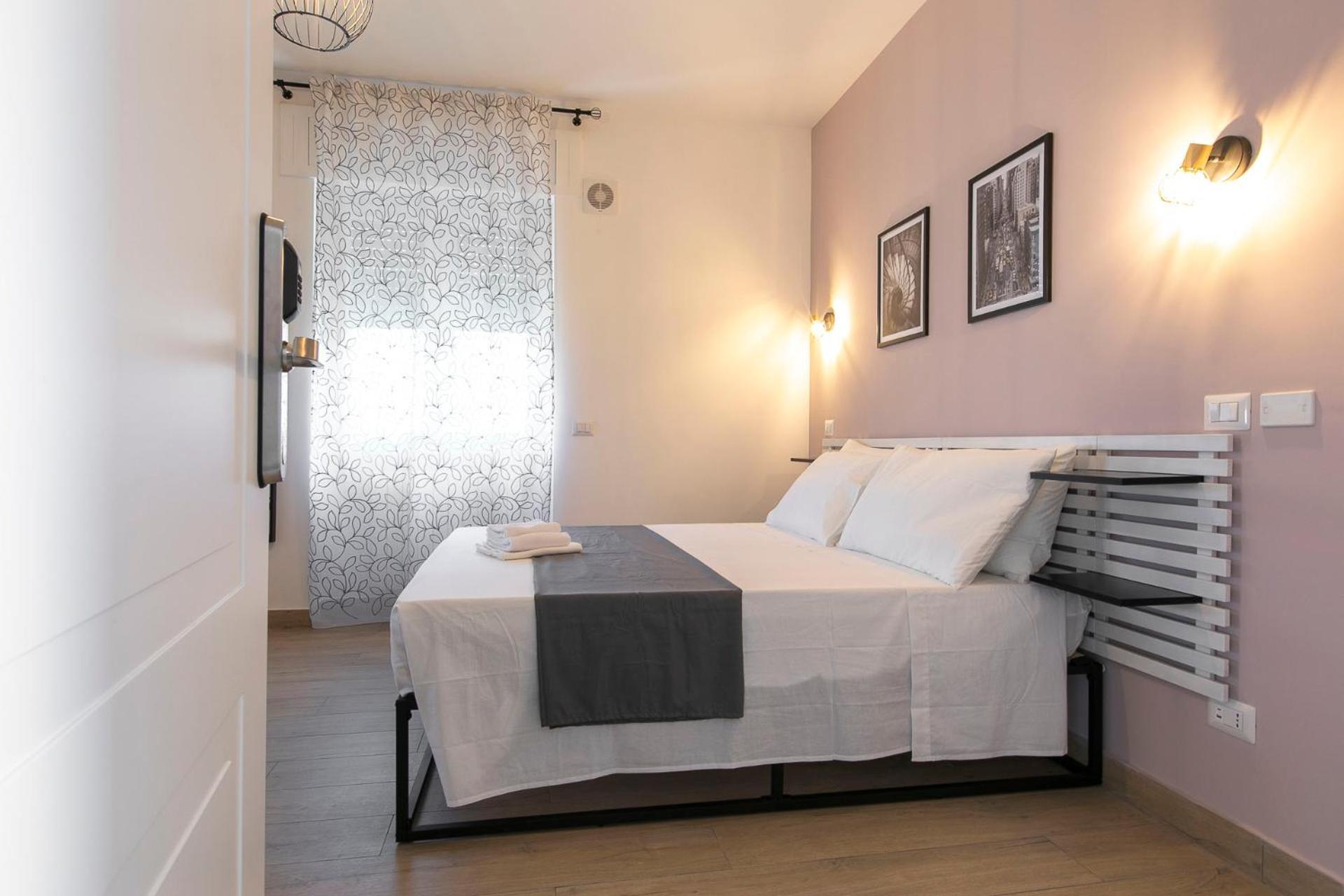 Domina Guest House Фьюмичино Экстерьер фото