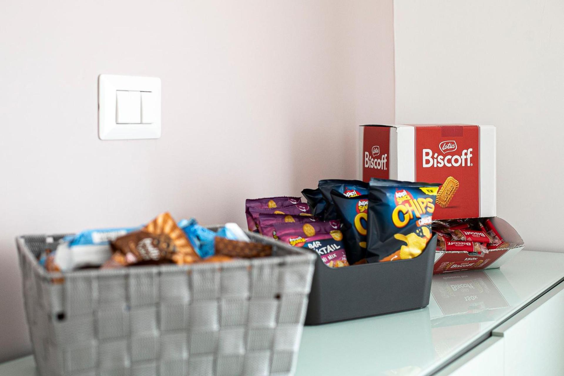 Domina Guest House Фьюмичино Экстерьер фото